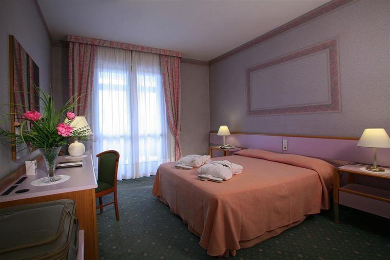 Hotel Aurora Terme Abano Terme Luaran gambar